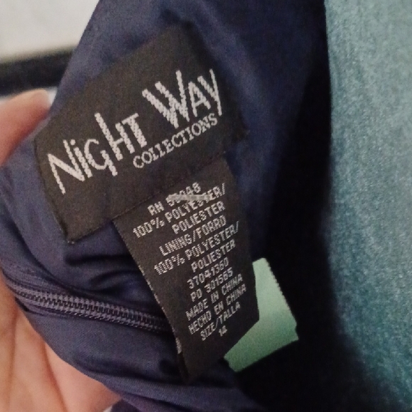 Nightway Royal Purple Formal Gown - Floor Length Plus - Size 14 - EUC - Picture 2 of 7